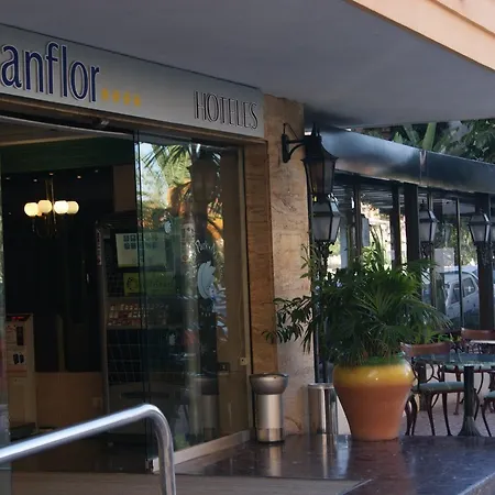 Ξενοδοχείο Hc Magec 4*